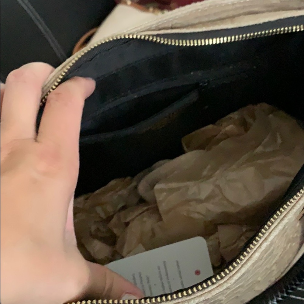 Handbag. Leather - Picture 3 of 3